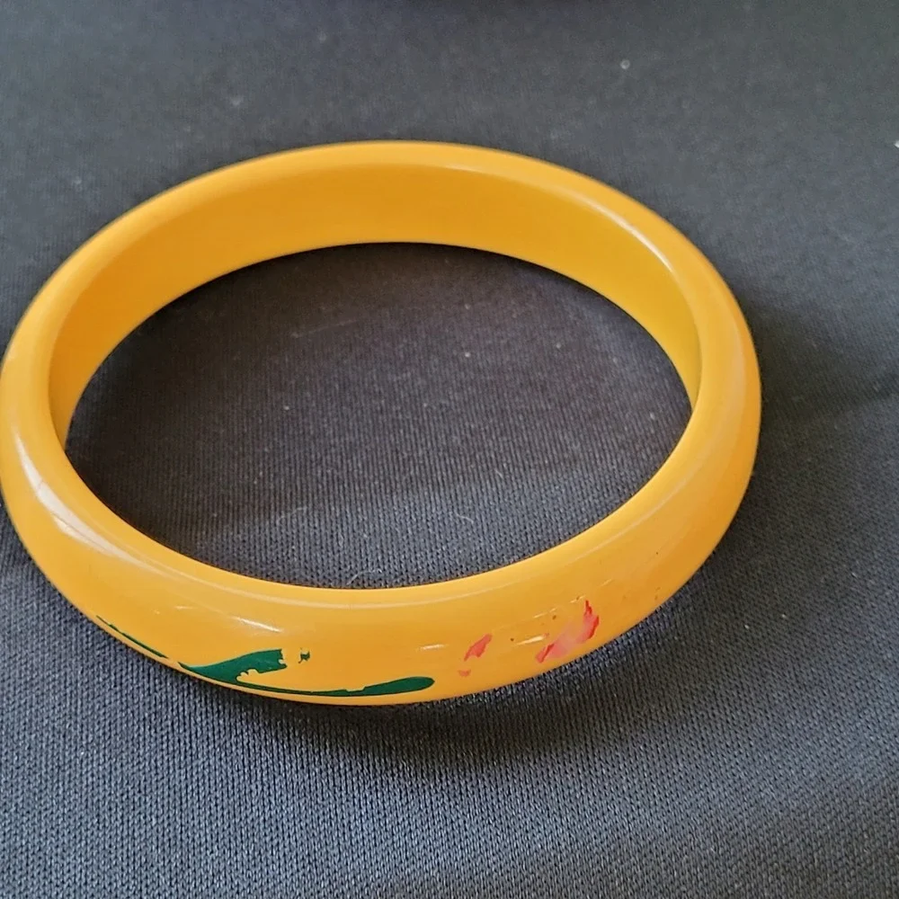 Vintage 1930s Butterscotch Bakelite Floral Bangle Bracelet Tested
